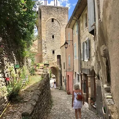 La Vue Est Belle