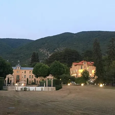 La Vue Est Belle